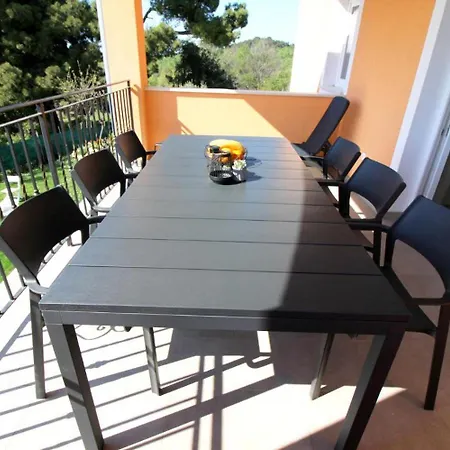 펜션 Charmantes Mit Meerblick, 2 Fahrraeder, Grill, Privater Balkon, Waschmaschine 포레치