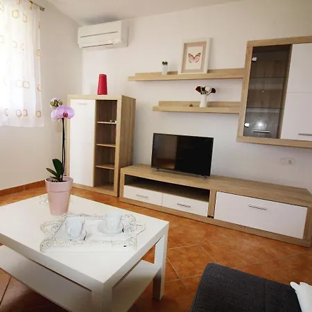 Charmantes Mit Meerblick, 2 Fahrraeder, Grill, Privater Balkon, Waschmaschine 펜션 포레치